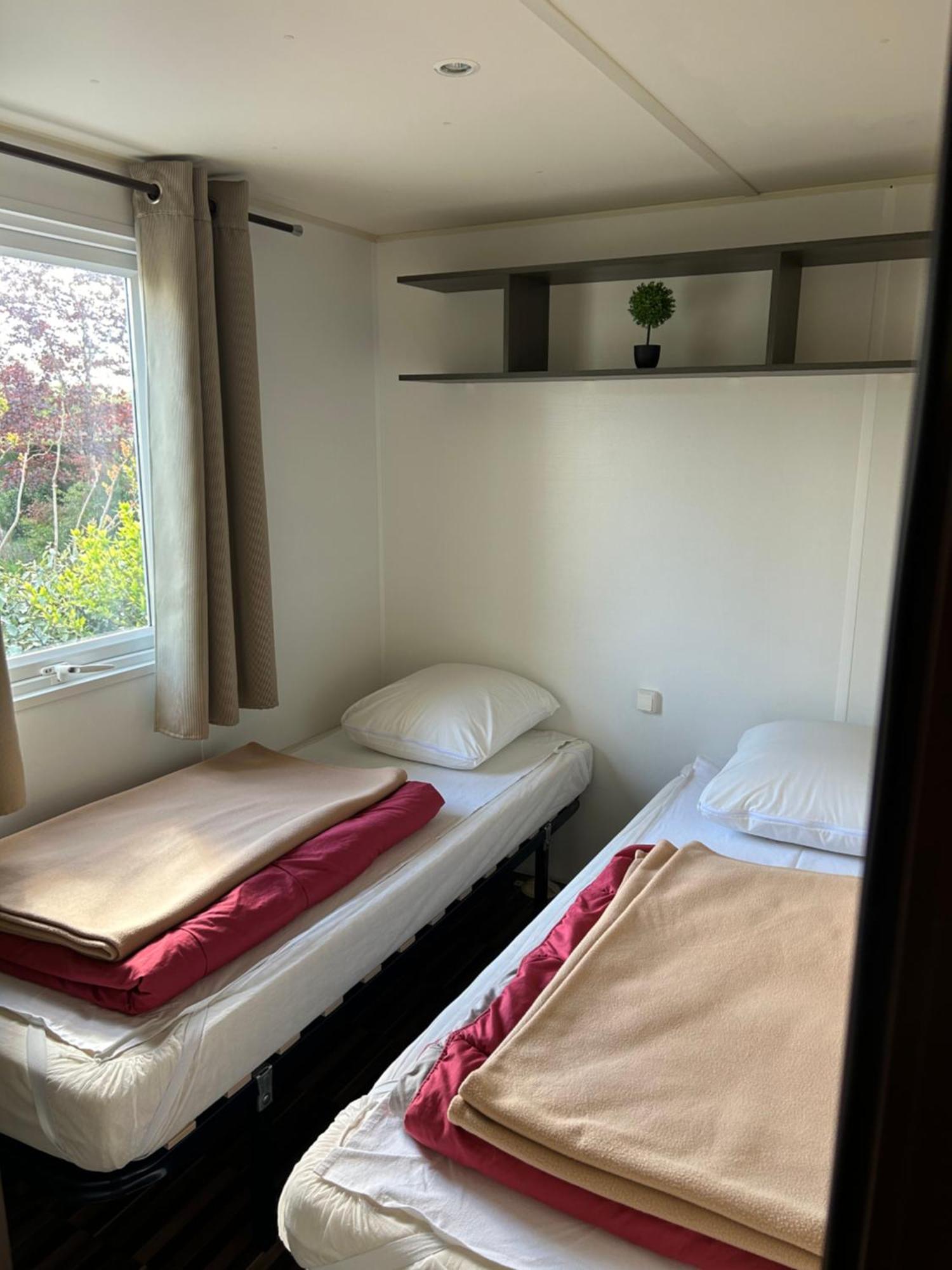 Les Pierres Chaudes Hotell Veyrignac Eksteriør bilde